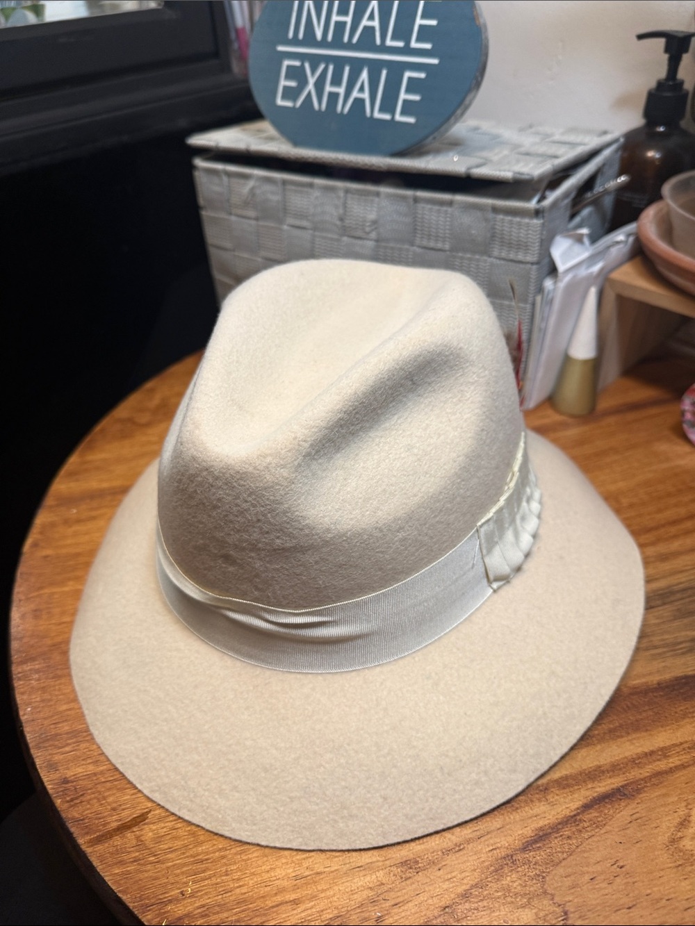 Men's Cream Felt Fedora Hat with Satin Band